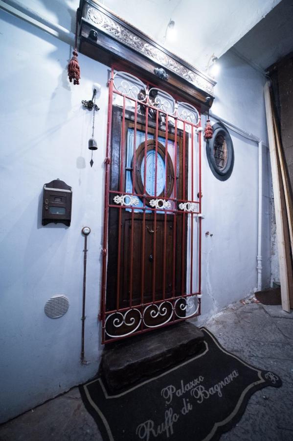 La Casa Dei Custodi Del Duca Ruffo Di Bagnara * Napels